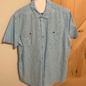 men’s short sleeved button up